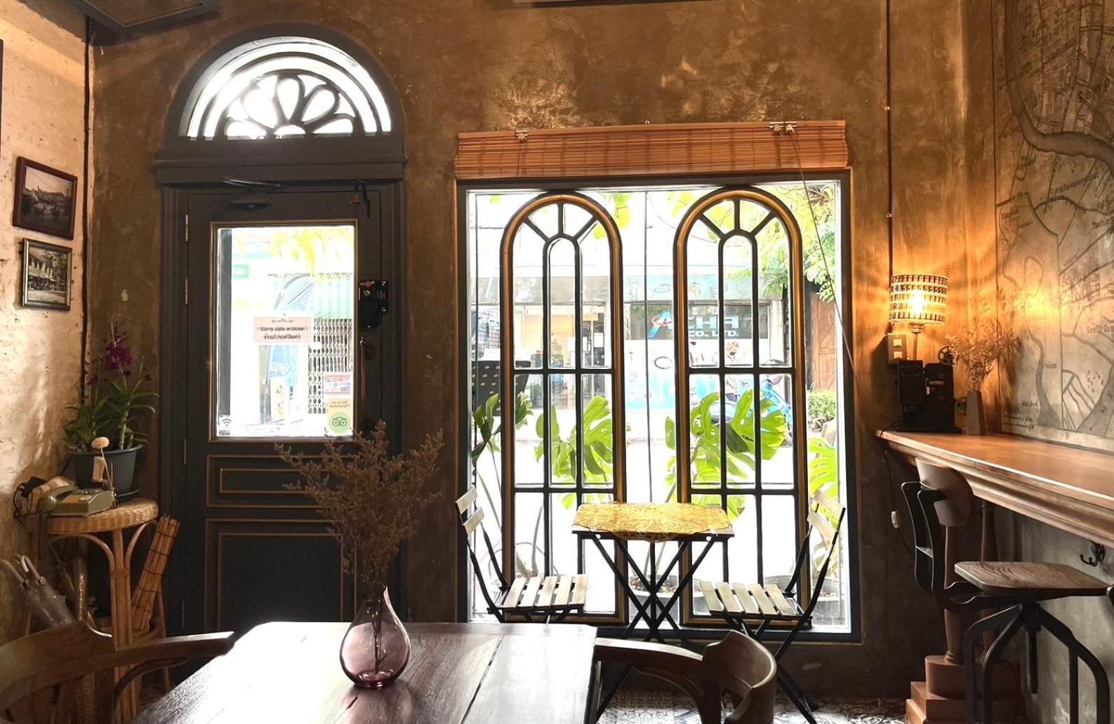 Central Old Town Cottage Bangkok Exterior photo